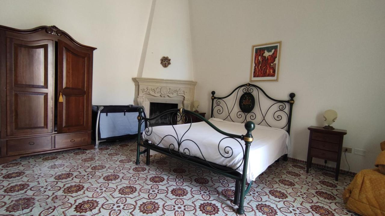 Casa Resci - Dimora Del 1884 Bed & Breakfast Tricase Exterior photo