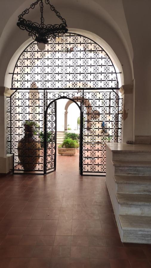 Casa Resci - Dimora Del 1884 Bed & Breakfast Tricase Exterior photo